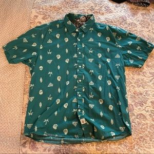 Volcom alien Illuminati XL button down short sleeve shirt